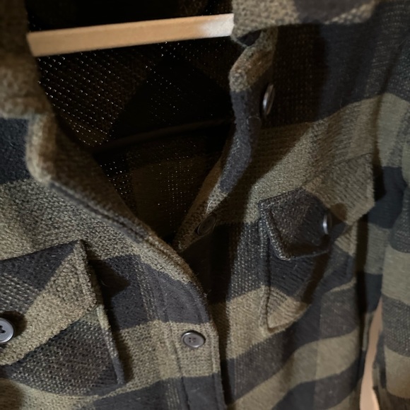RDI Green/Black Flannel Shirt Shacket - Picture 4 of 7